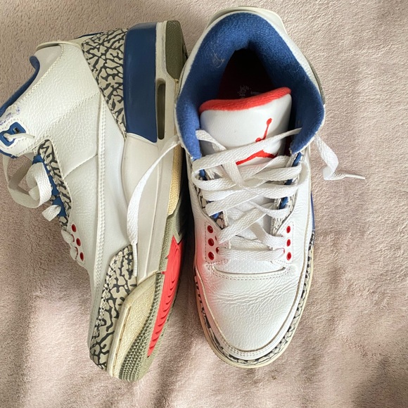 Blue red and white Air Jordan 3 Retro OG 'True Blue' 2016 - Picture 3 of 8